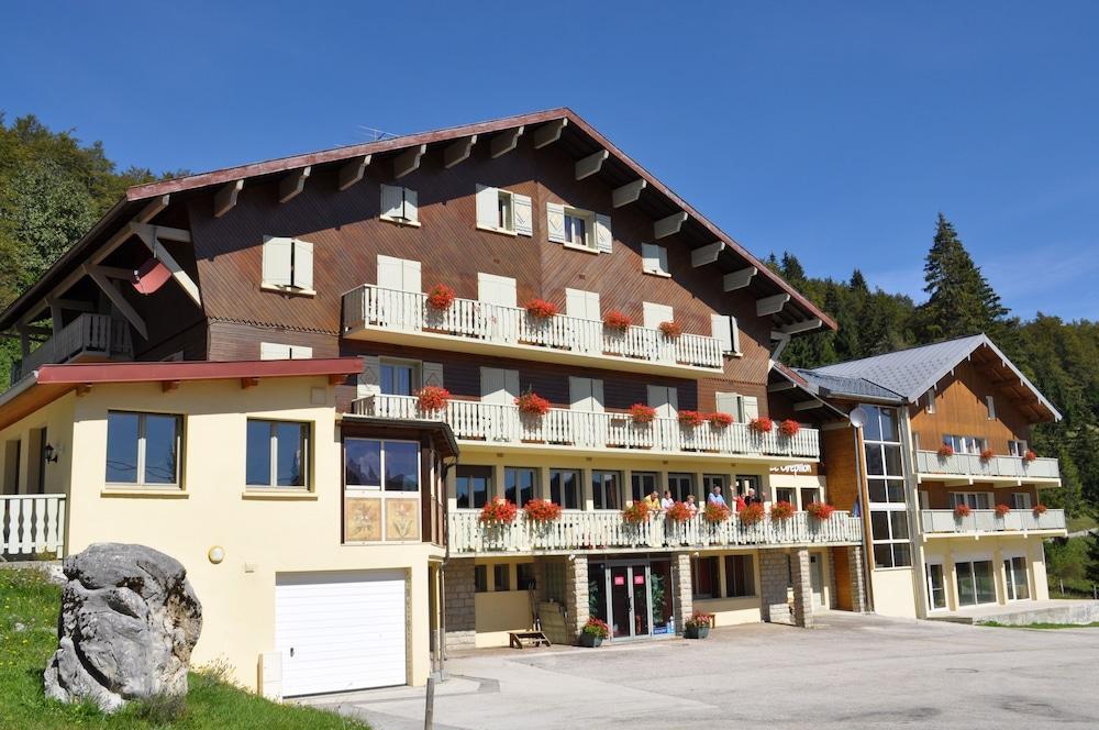 Village Vacances Le Grepillon Les Rousses Exterior photo